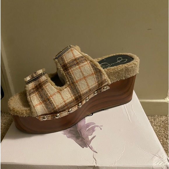 Jessica Simpson Slide Platform Sandal - Picture 2 of 3